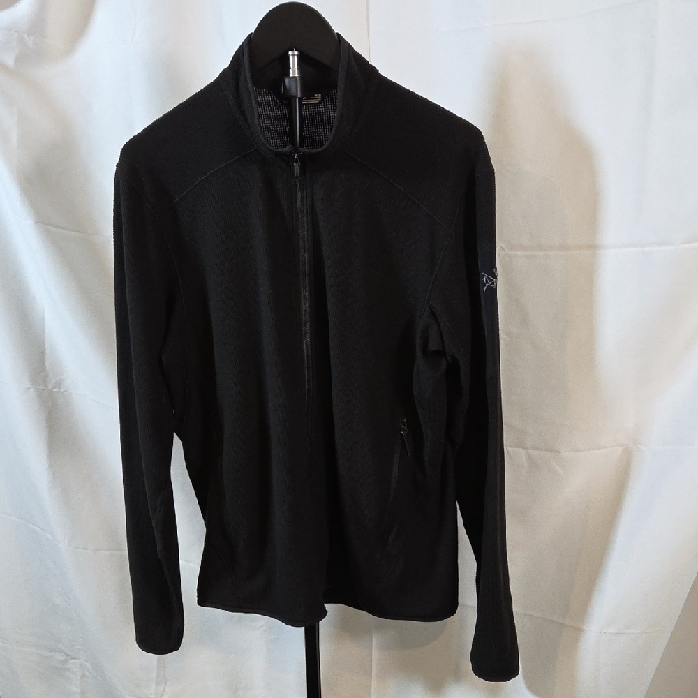 Men's Arc'teryx Black Delta LT Jacket